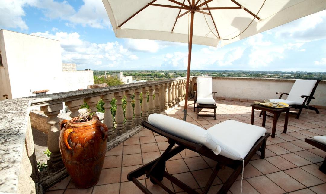 Photo of Patio Balcony in Specchia