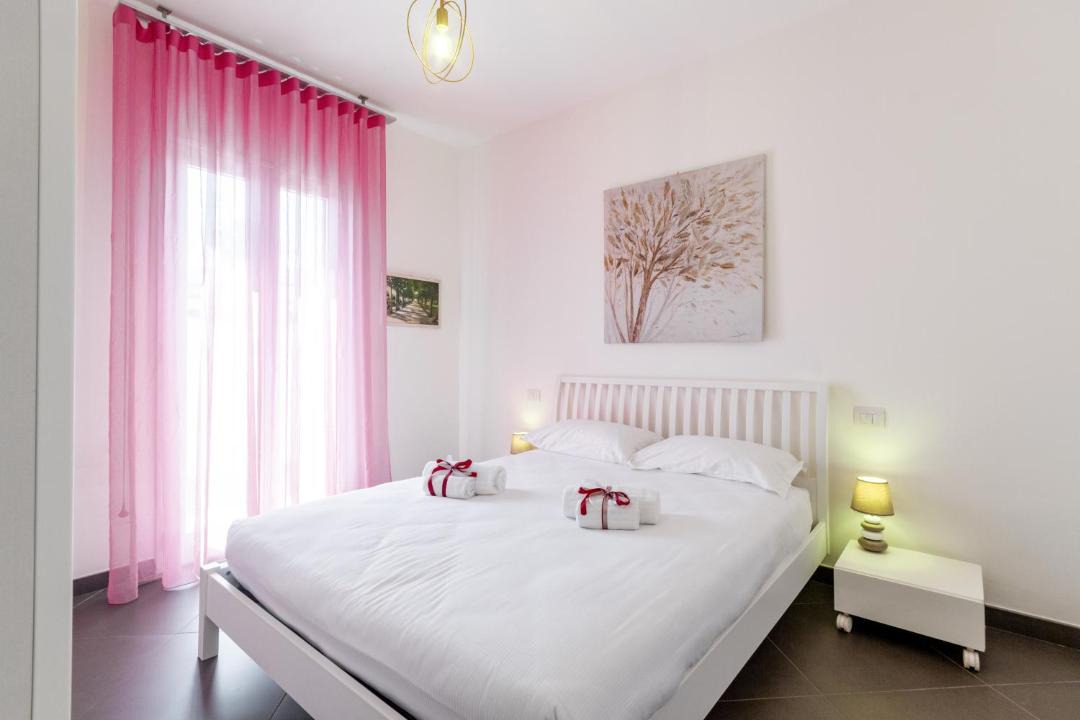 Photo of Bedroom in Lendinuso