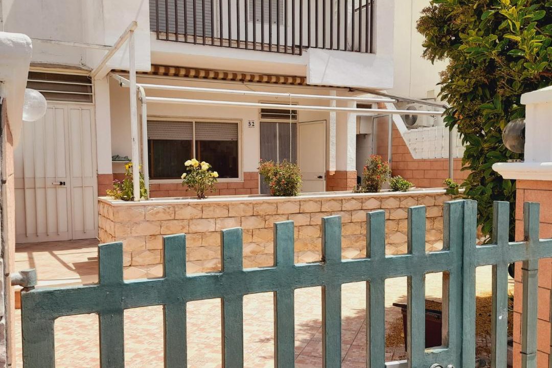 Photo of Buildings in Lendinuso