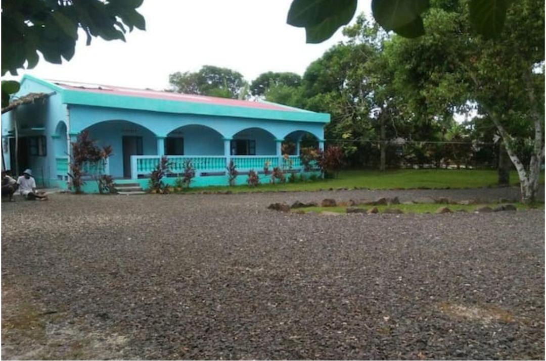 Photo of Buildings in Nosy Boraha