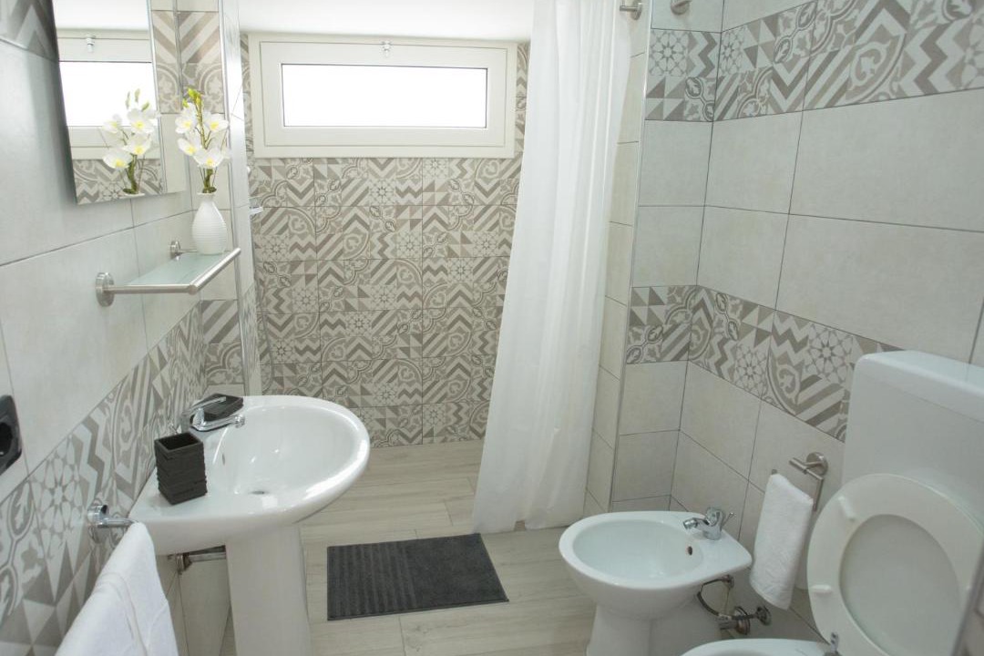 Photo of Bathroom in Matino