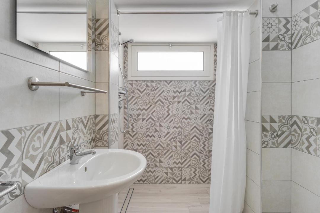Photo of Bathroom in Matino