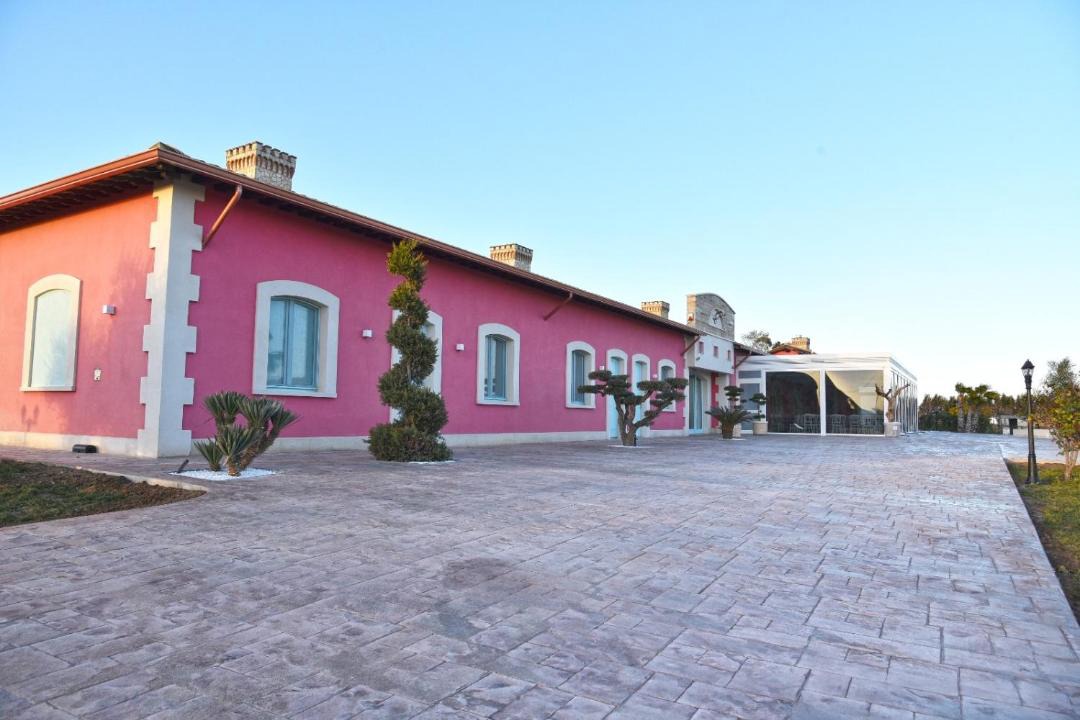 Photo of Buildings in Lesina