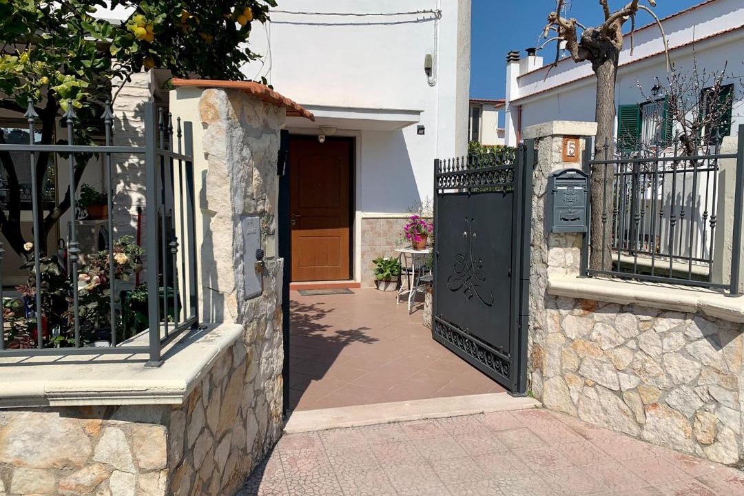 Photo of Buildings in Peschici