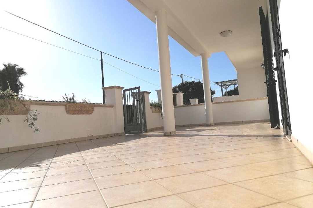 Photo of Patio Balcony in Capilungo