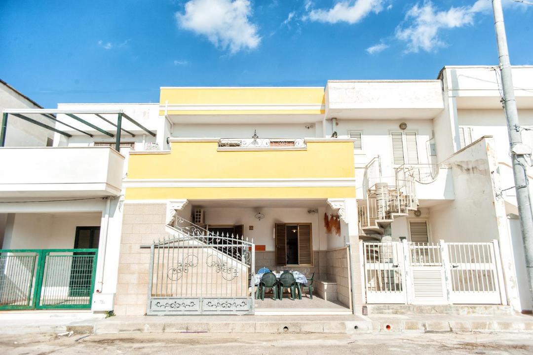 Photo of Buildings in Torre Lapillo