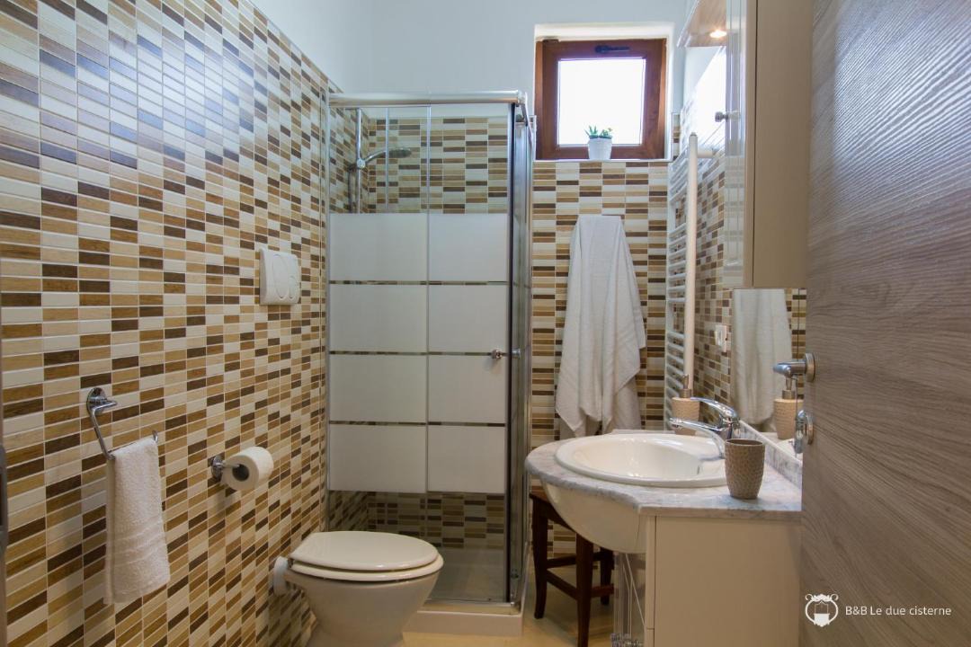 Photo of Bathroom in Vernole