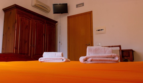 Superior Room, Jetted Tub