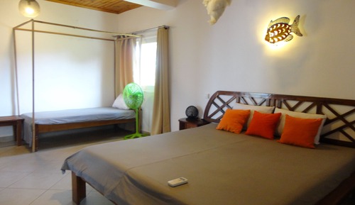 Triple Room