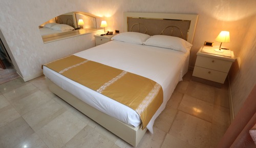 Double Room Single Use