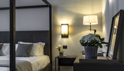 Junior Room, City View