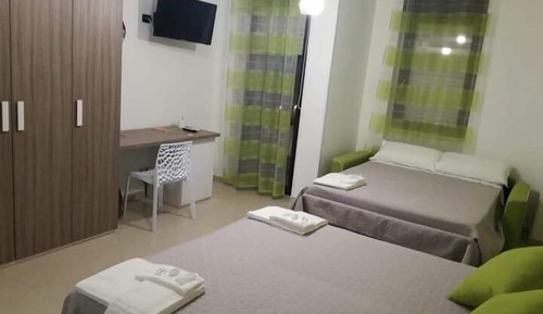 Deluxe Quadruple Room, Non Smoking