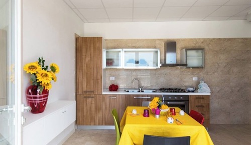 Comfort Suite, Kitchen, Garden View