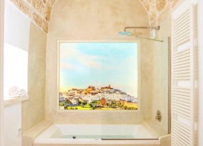 Deluxe Suite with Spa Bath