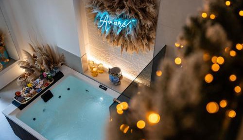 Suite with Spa Bath
