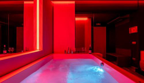 Queen Room with Spa Bath