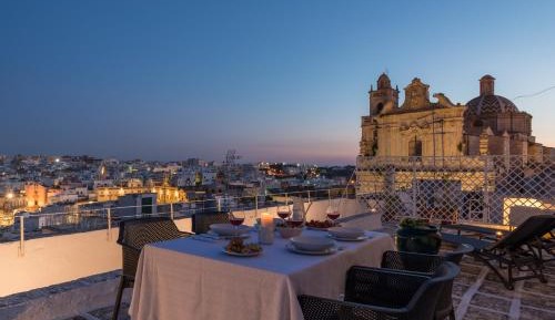Apartment with Terrace