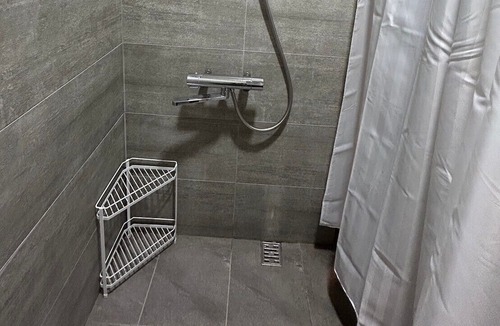 Banqiao Apartment | Brand New Wildlife Theme Apartment - Close to Blue Line JiangZicui station